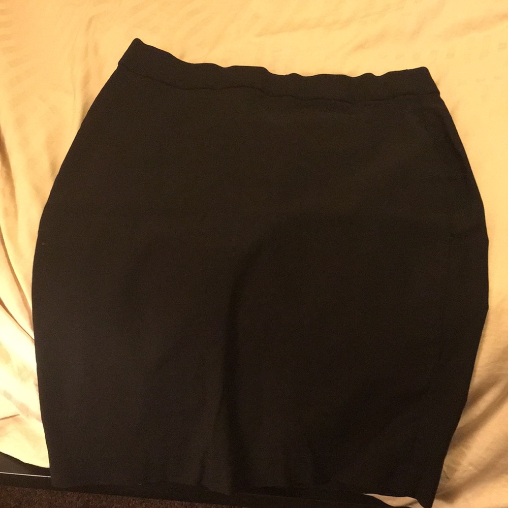 Elle Pencil Skirt